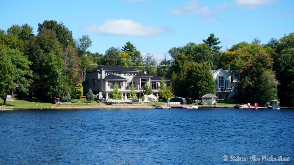 canada.ontario.bala.moon.river.126