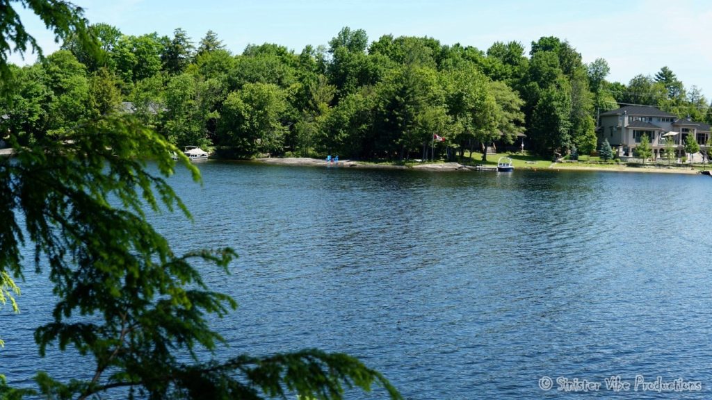 canada.ontario.bala.moon.river.240