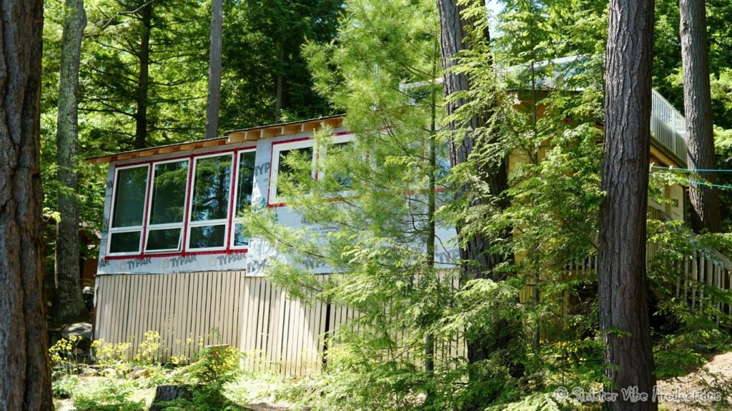 canada.ontario.bala.moon.river.241