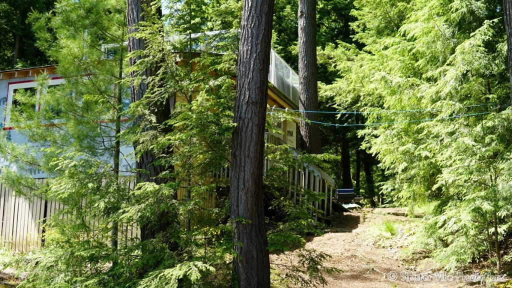 canada.ontario.bala.moon.river.242