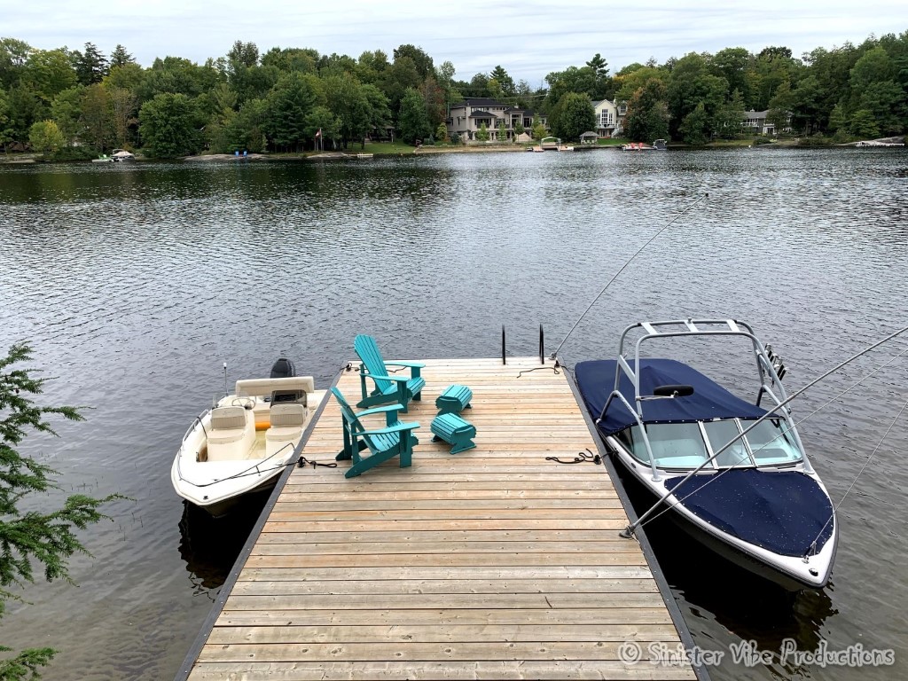 canada.ontario.bala.moon.river.283