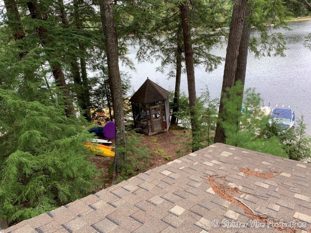 canada.ontario.bala.moon.river.290