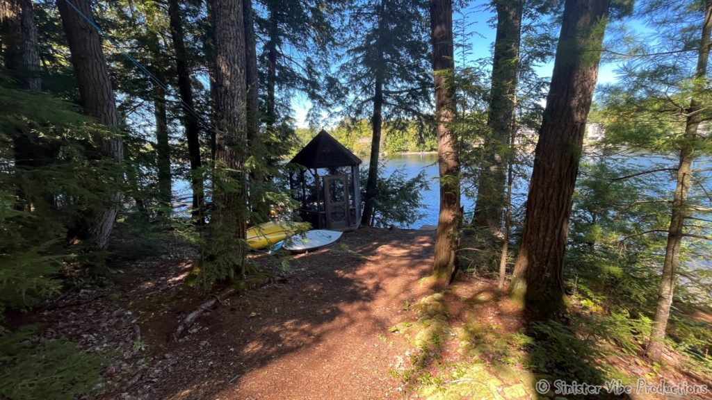 canada.ontario.bala.moon.river.30