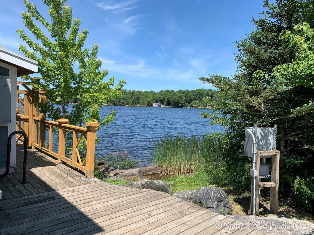 canada.ontario.bala.moon.river.398