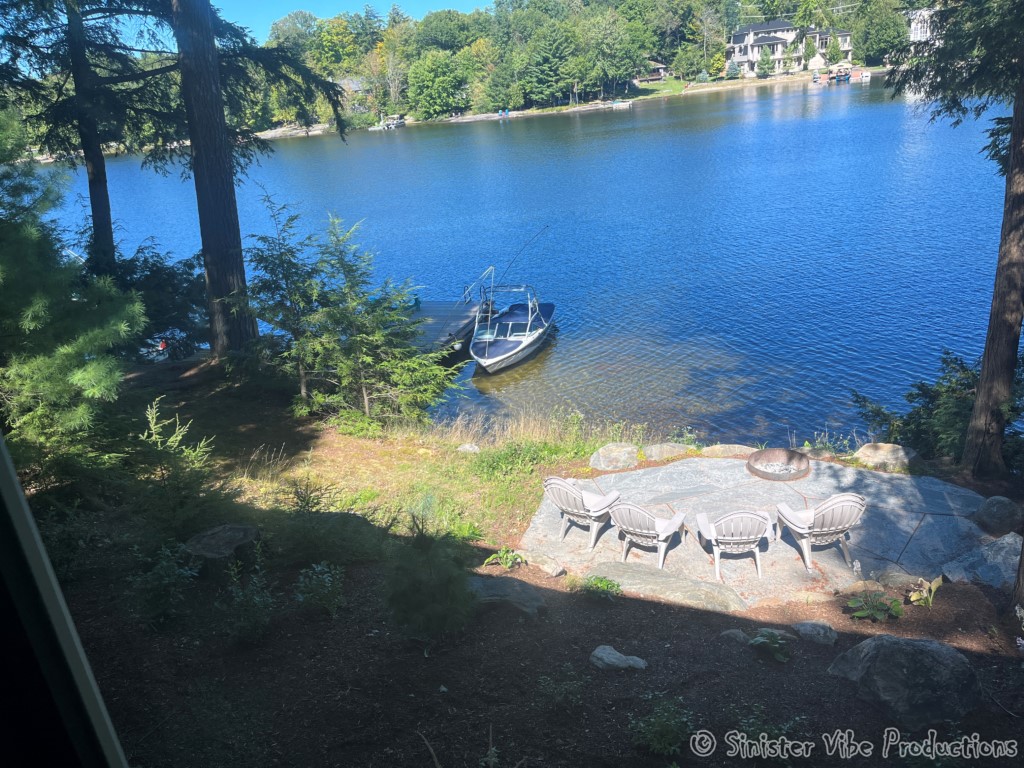 canada.ontario.bala.moon.river.419