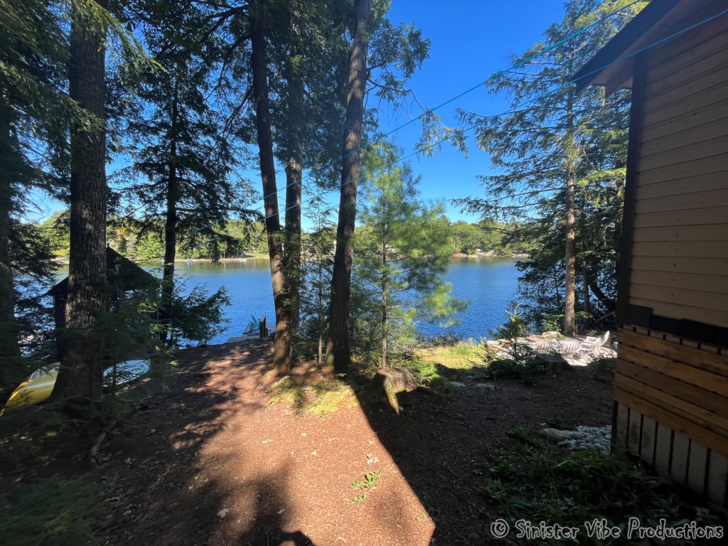 canada.ontario.bala.moon.river.420