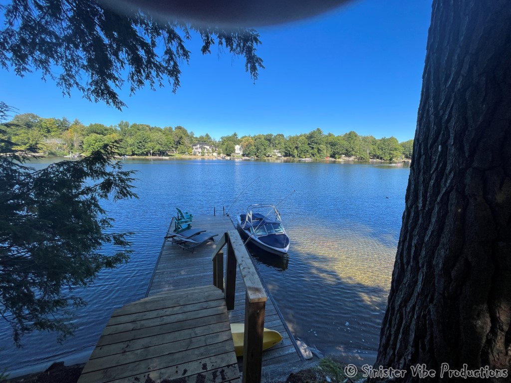 canada.ontario.bala.moon.river.429