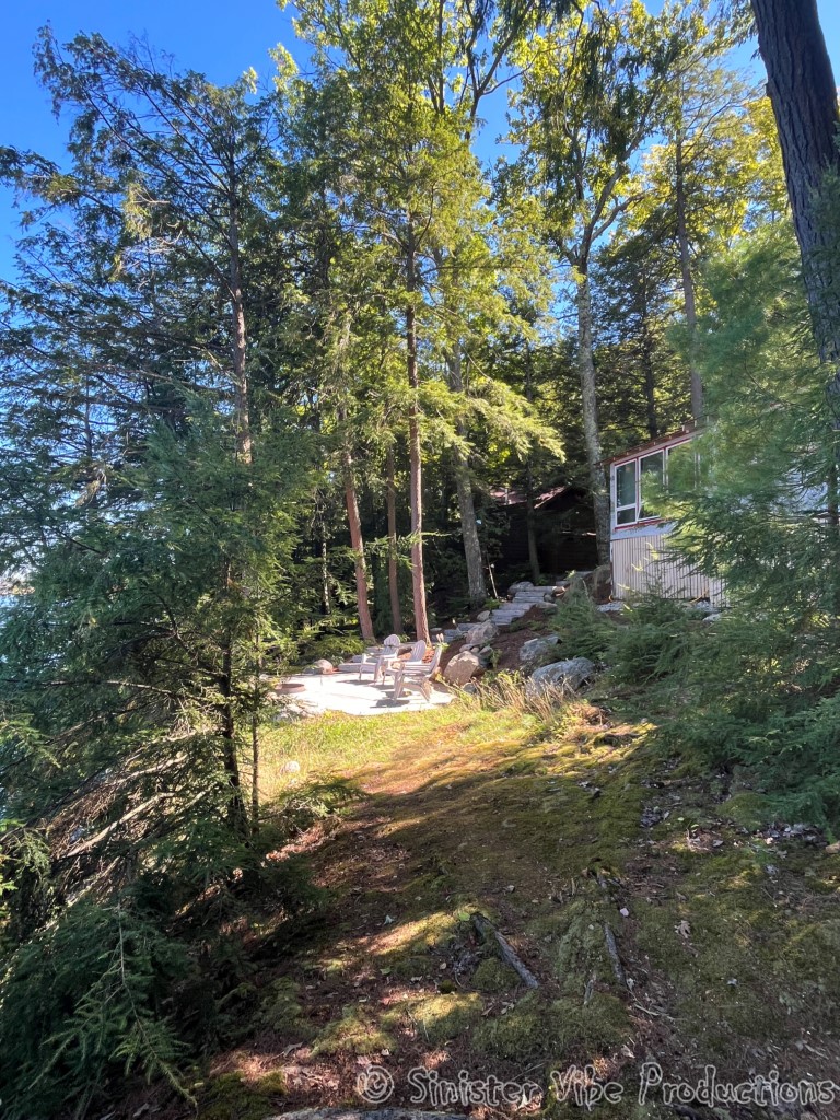canada.ontario.bala.moon.river.432