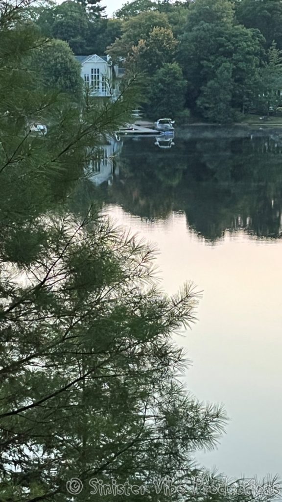 canada.ontario.bala.moon.river.92