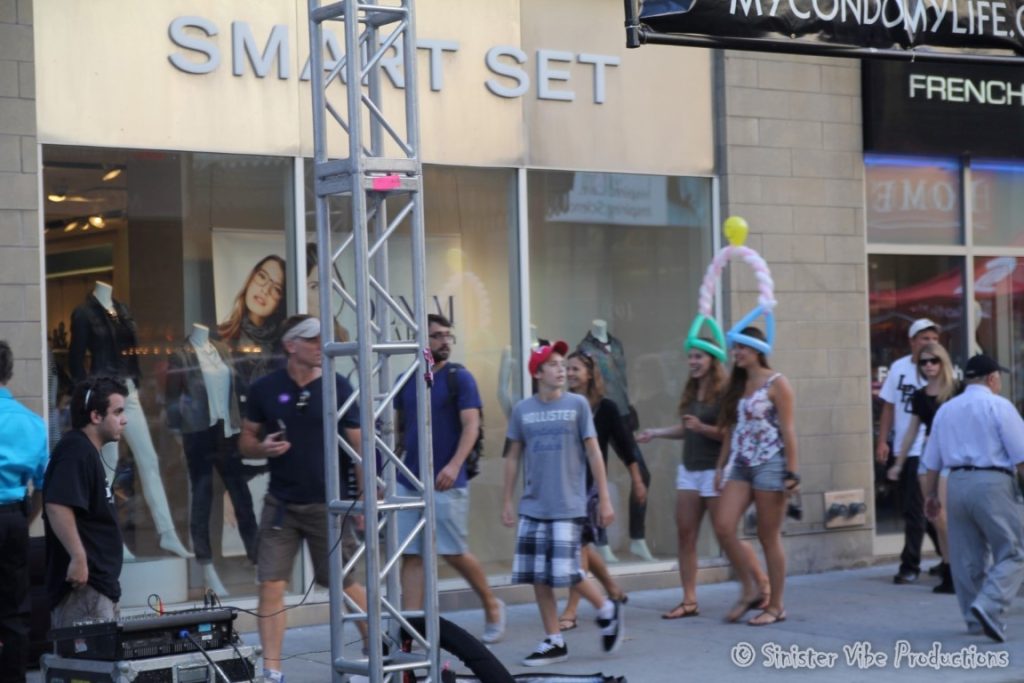 canada.ontario.toronto.buskerfest.15