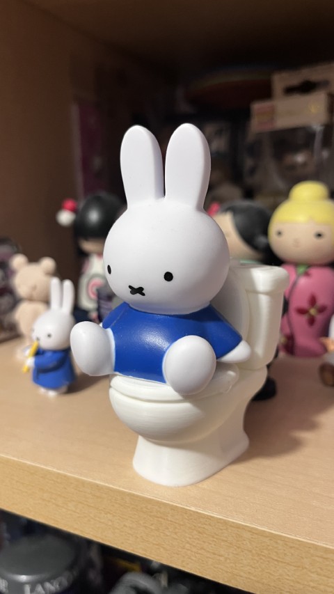 miffy on toilet